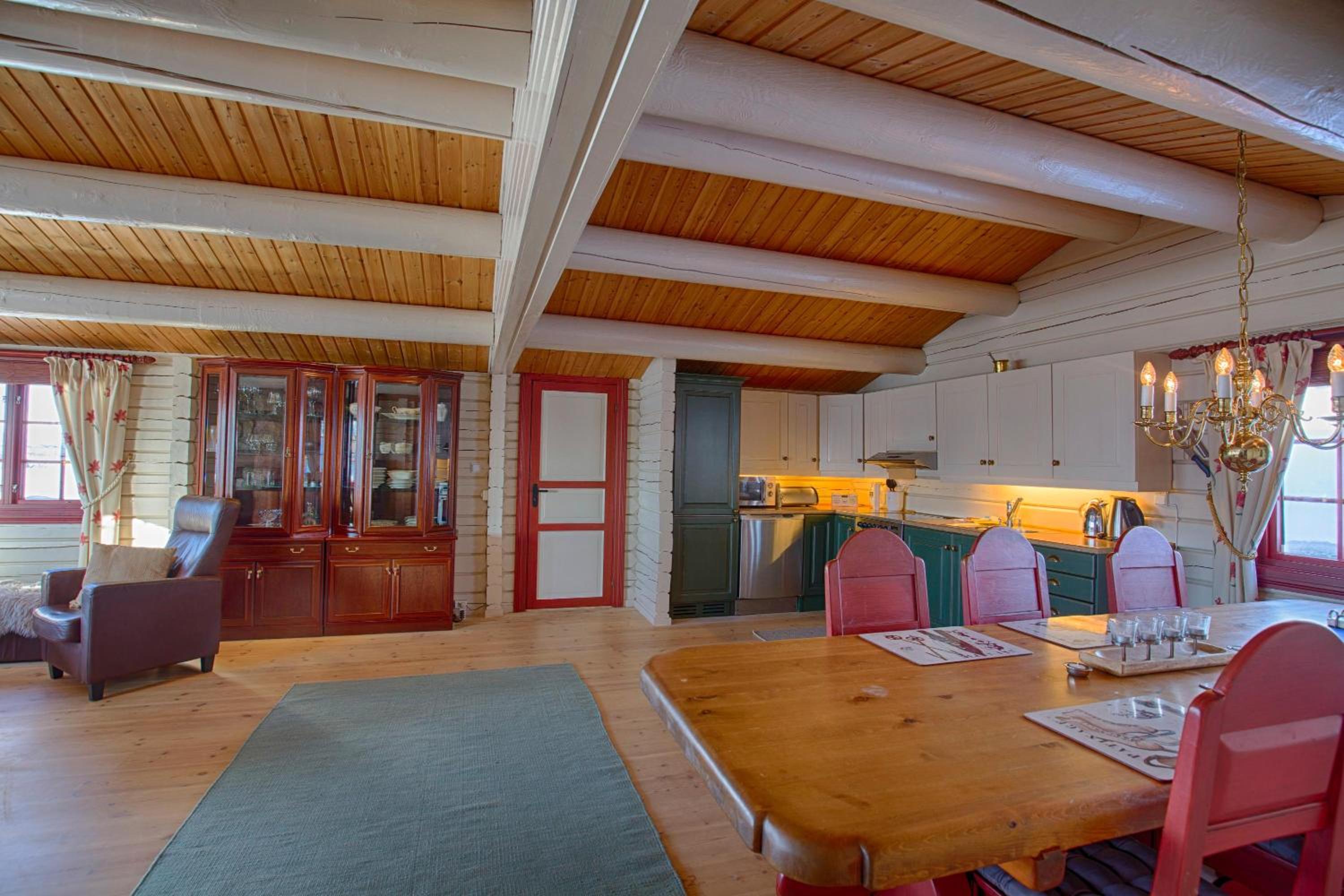 Charming cabin Near Jotunheimen Trails view 5