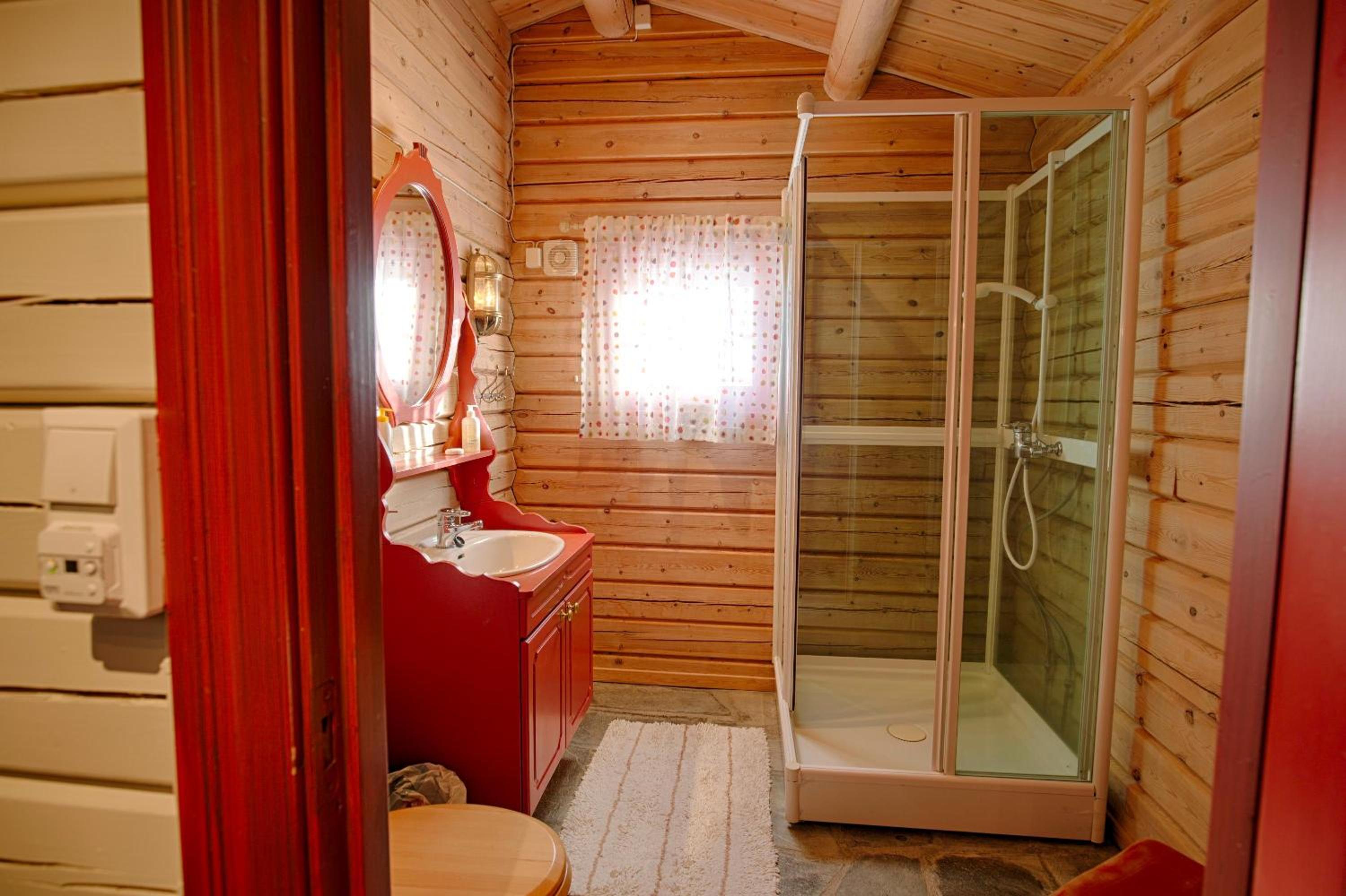 Photo 10