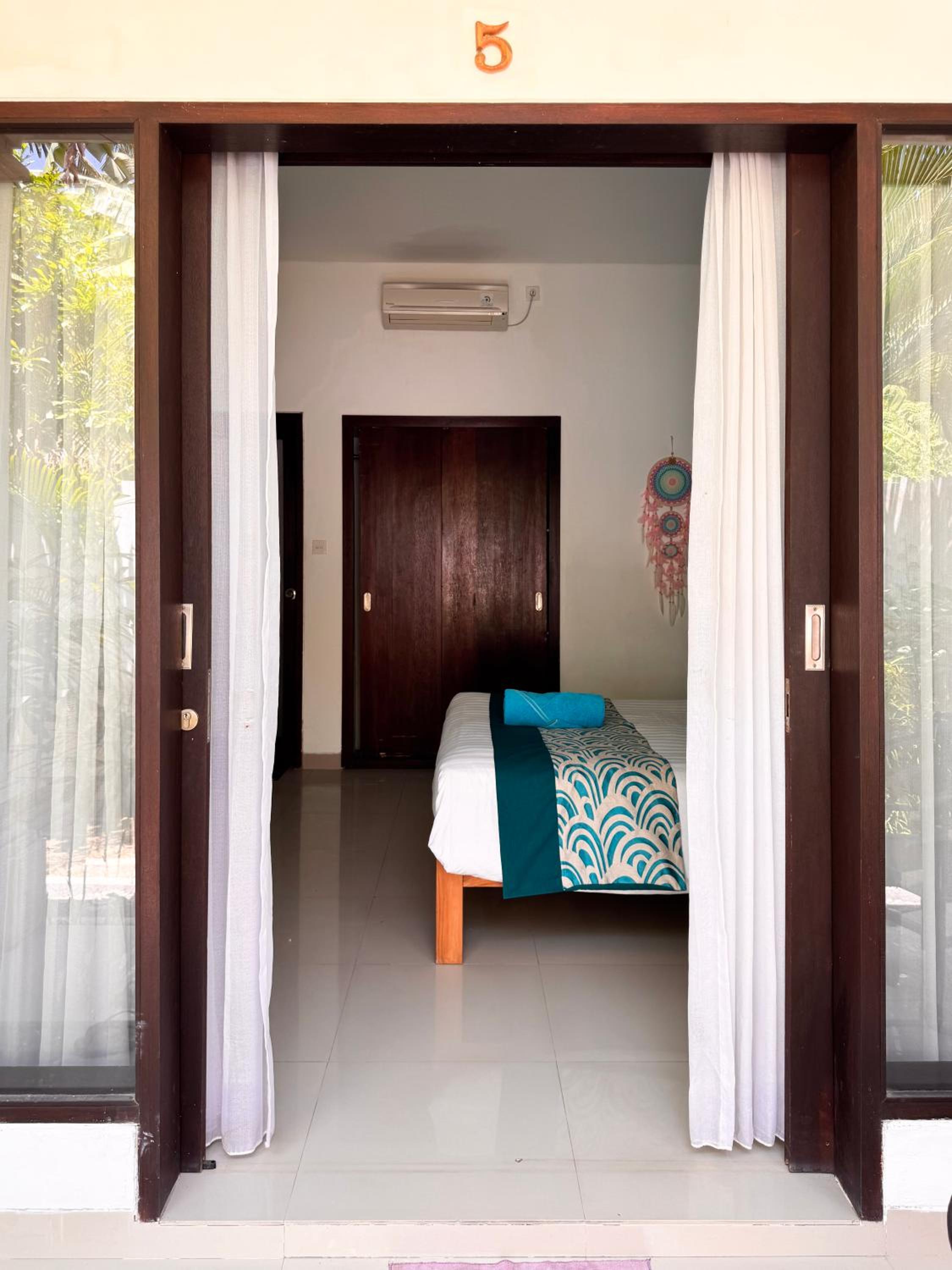 Urban Jungle Guesthouse view 4