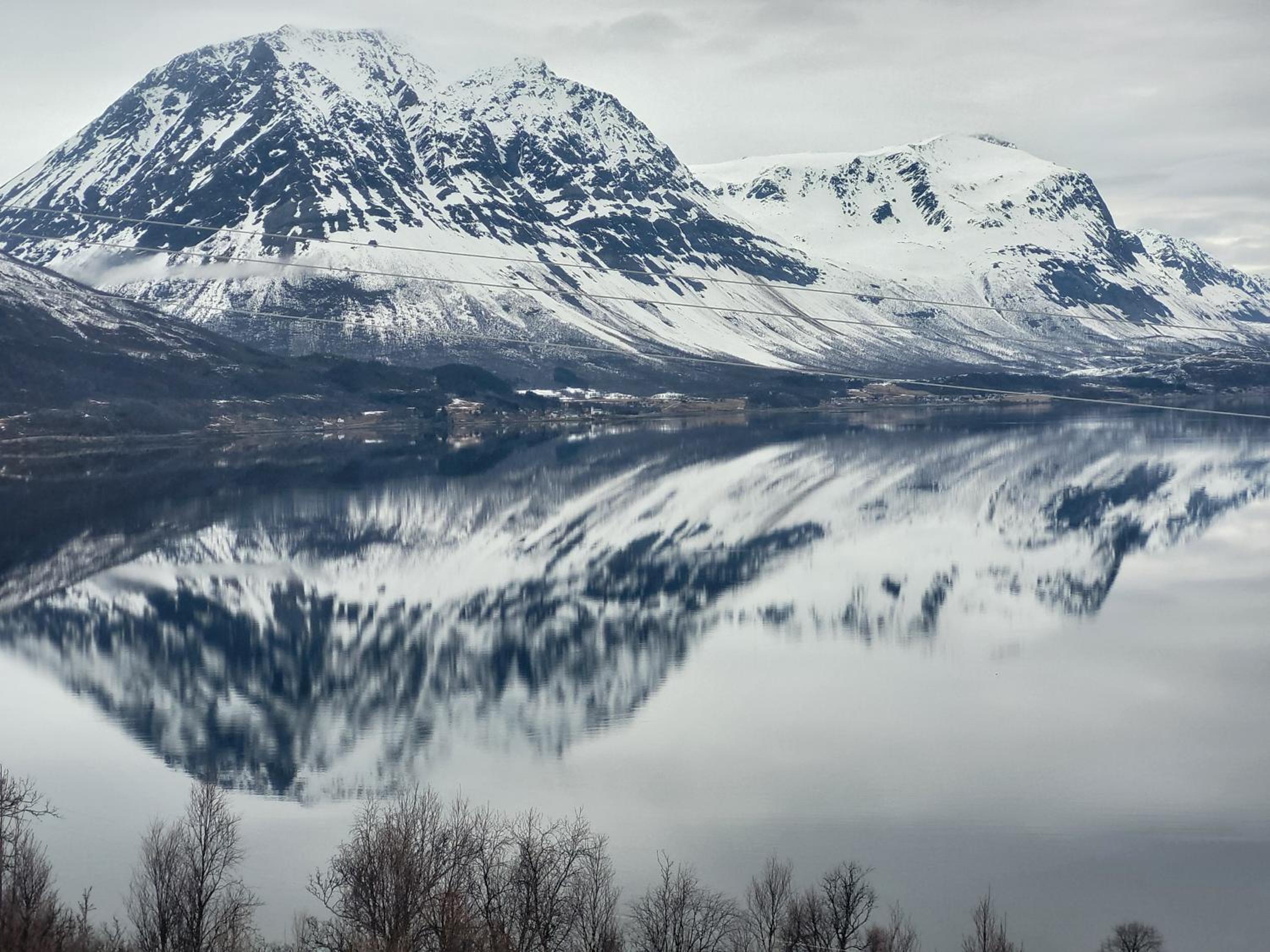 Sjursnes Mountain Lodge view 3