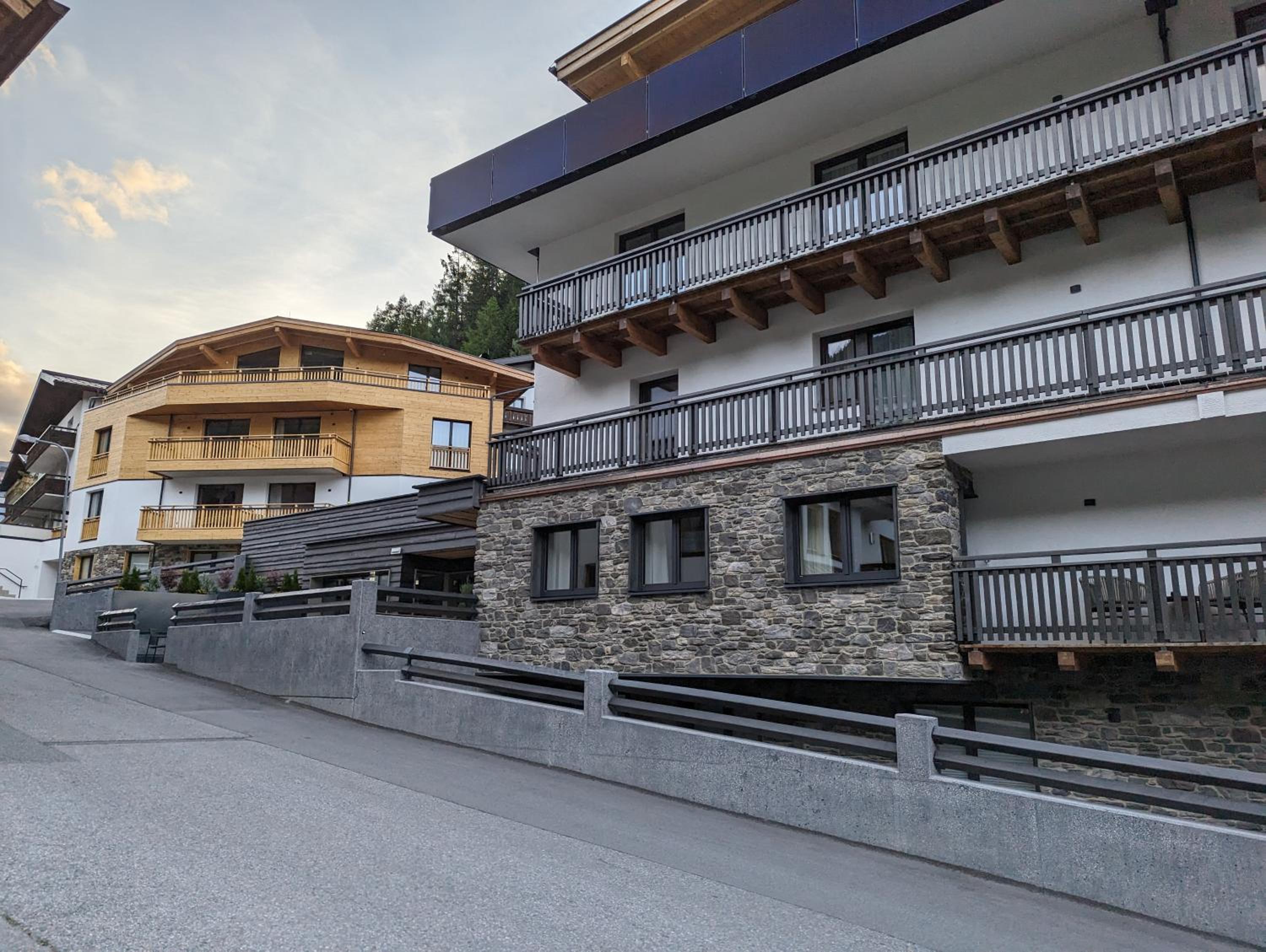 ARLhome Lodge - Zuhause am Arlberg