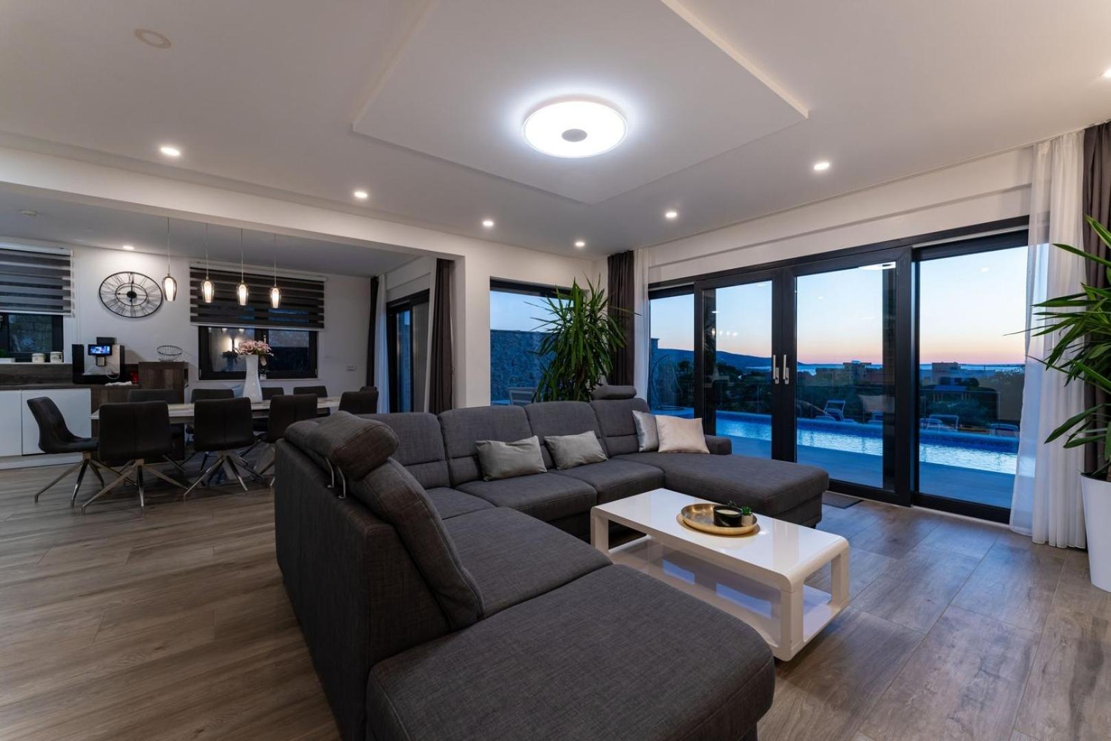 Luxury Villa Wonder heated pool 32 m2 sea view view 4