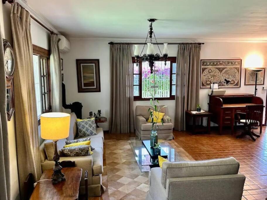 Chácara Luxo c/ Vista – Ao Lado do Outlet Catarina