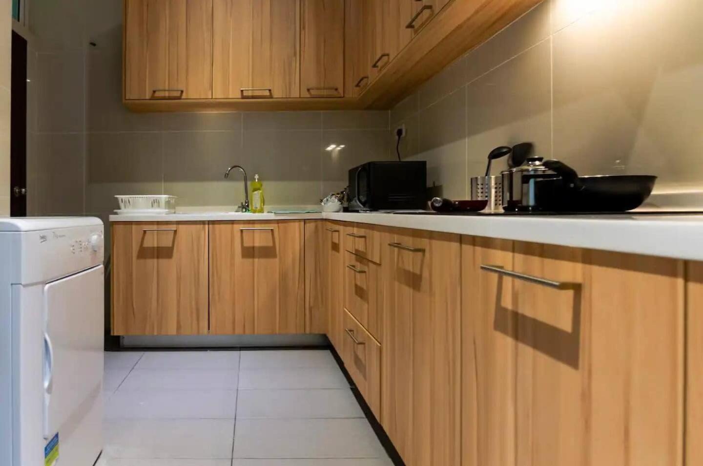 A Chic 3BR KSL DEsplanade Residence FREE Parking
