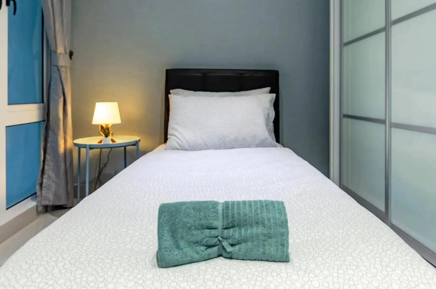 A Chic 3BR KSL DEsplanade Residence FREE Parking