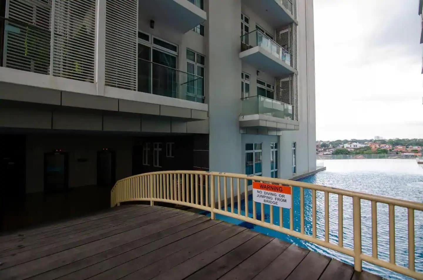 A Chic 3BR KSL DEsplanade Residence FREE Parking