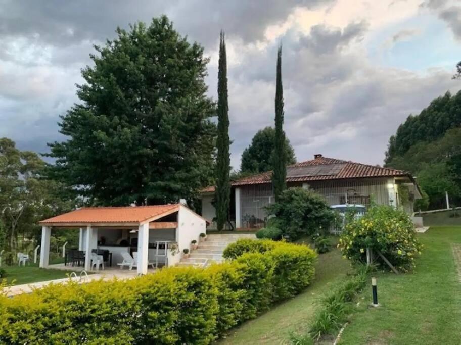Chácara Luxo c/ Vista – Ao Lado do Outlet Catarina
