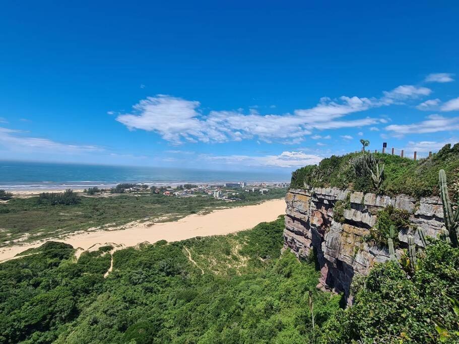 Praia, charme e conforto no Morro dos Conventos