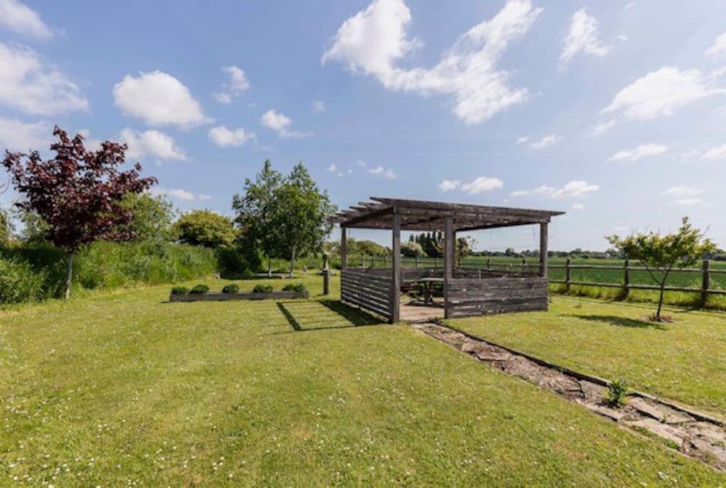 Sheepwash Lodge West Wittering Quiet get away view 2