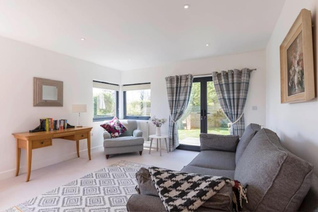 Sheepwash Lodge West Wittering Quiet get away view 4