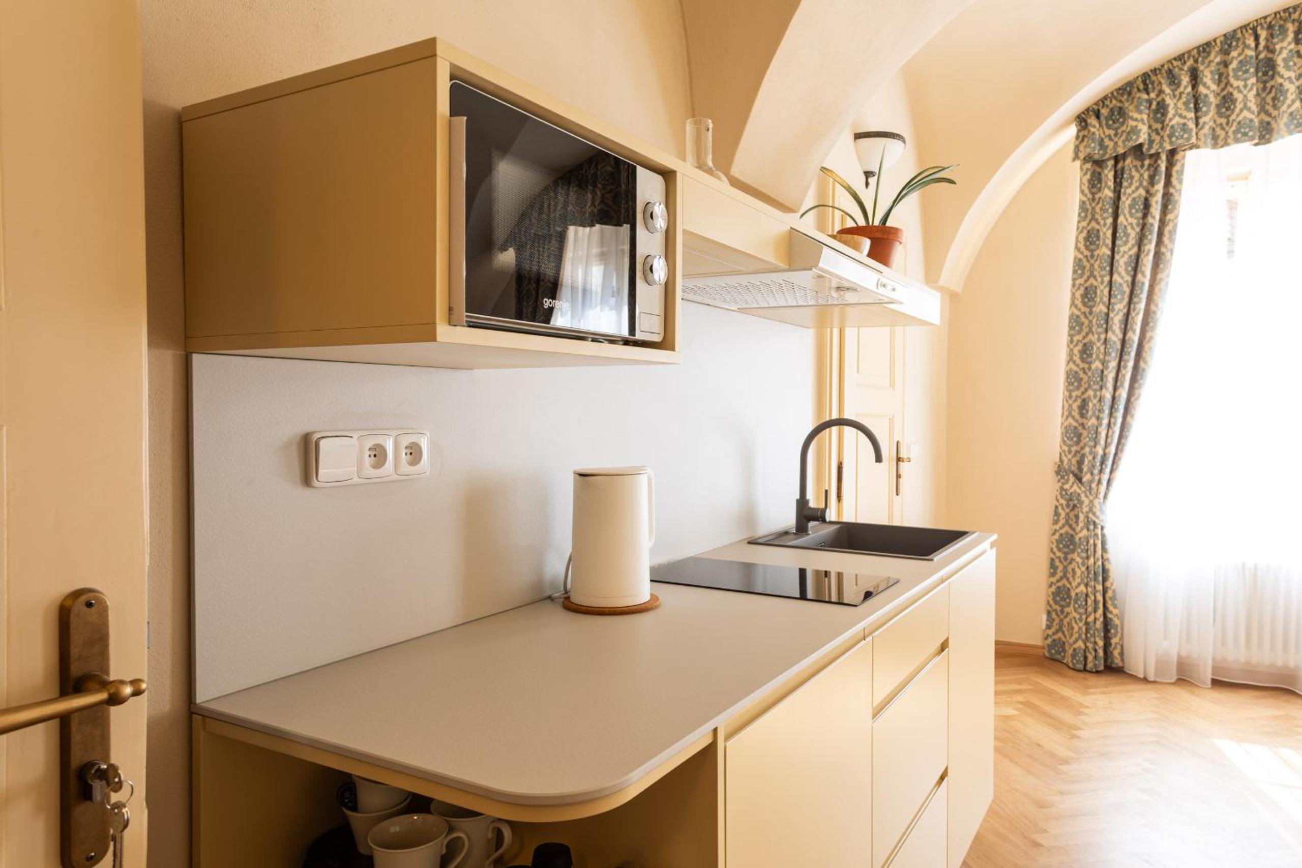 Residence Thunovska