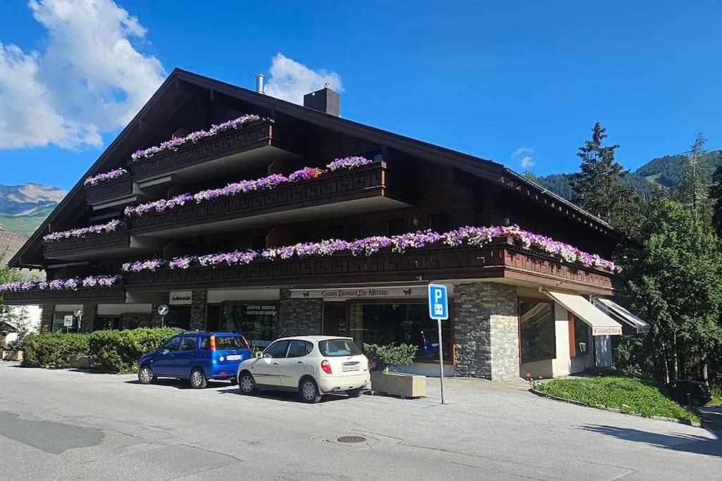 Charming Chalet Downtown