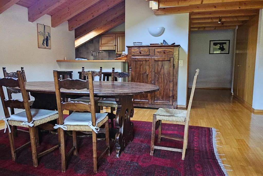 Charming Chalet Downtown