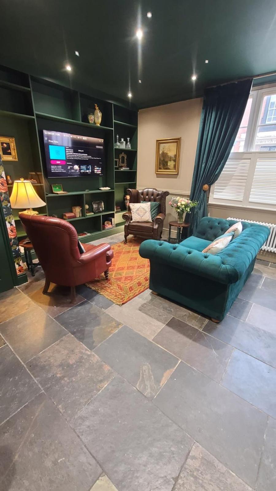 lounge