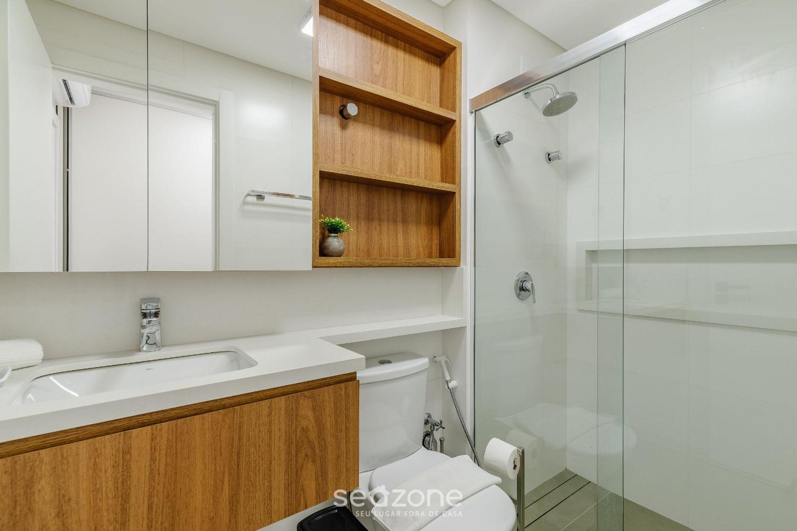 Cond Apartments Vila do Lago in Jurerê - VLO