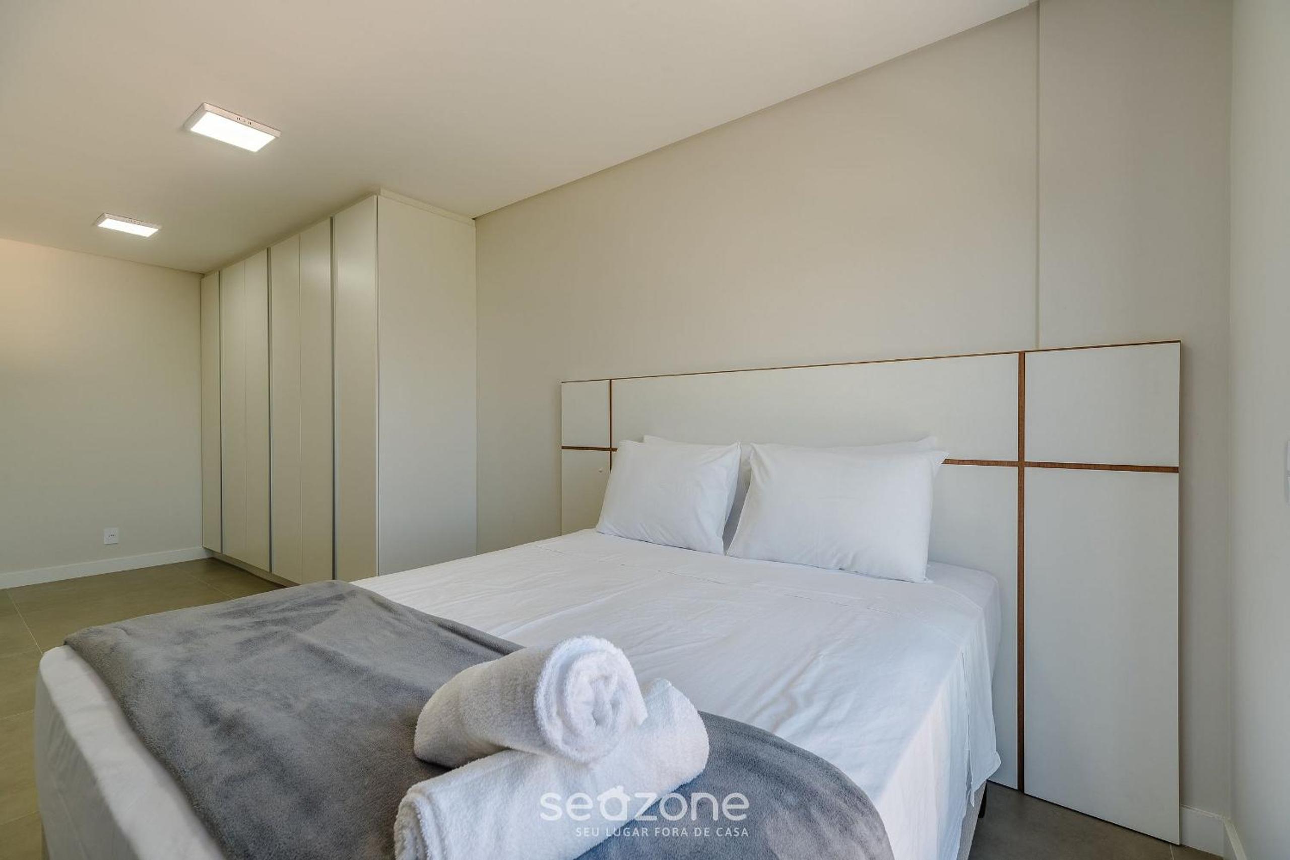 Cond Apartments Vila do Lago in Jurerê - VLO