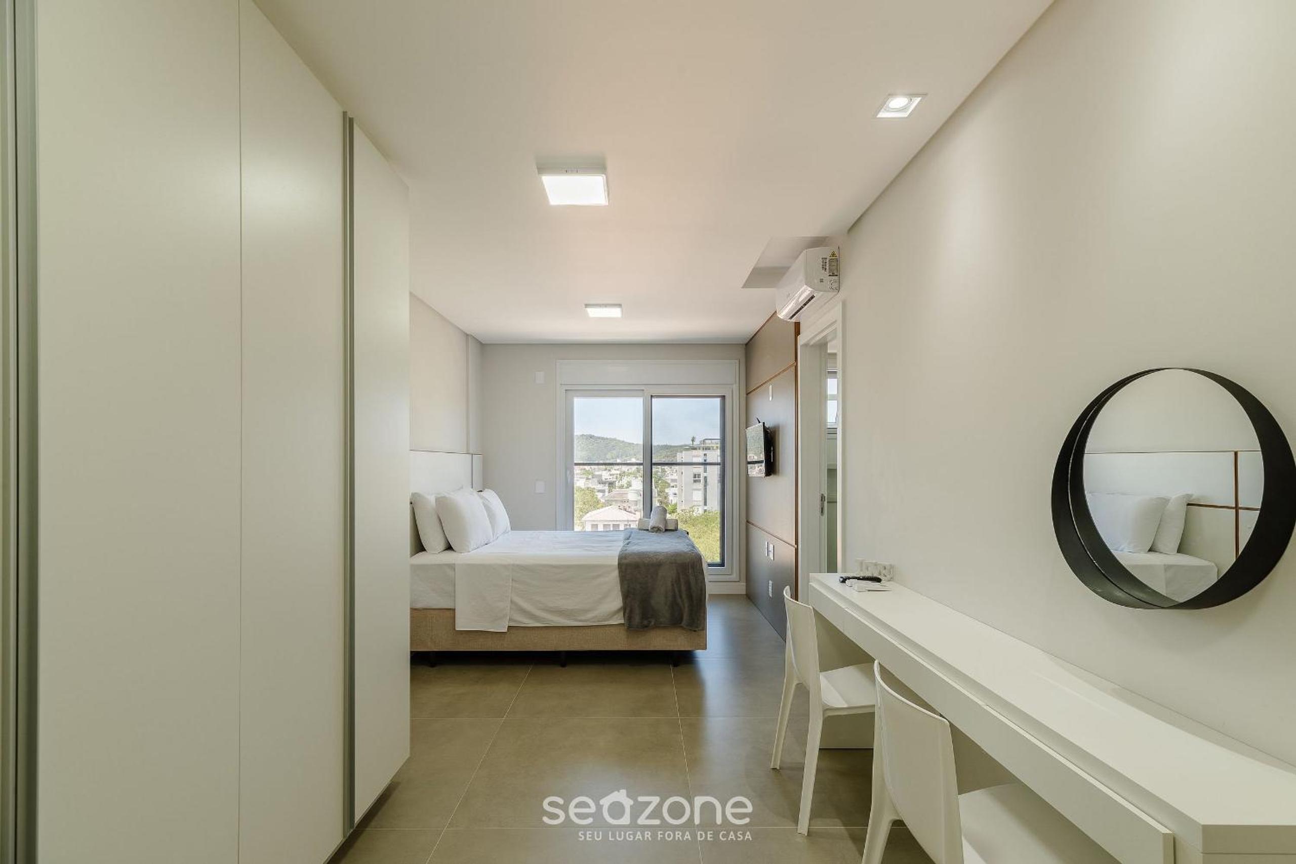 Cond Apartments Vila do Lago in Jurerê - VLO