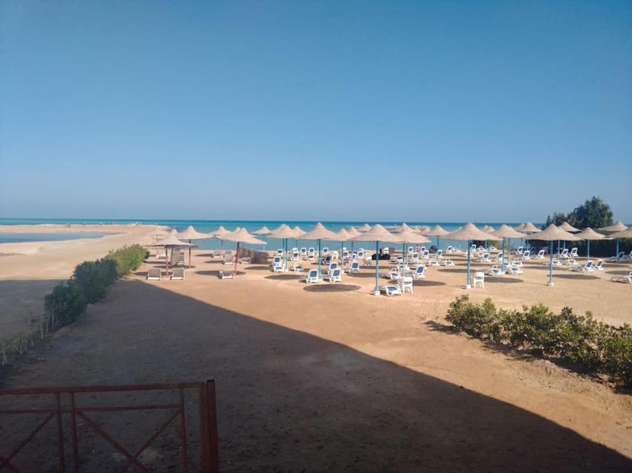 Beach Side 1 Bedroom Apartment view 4