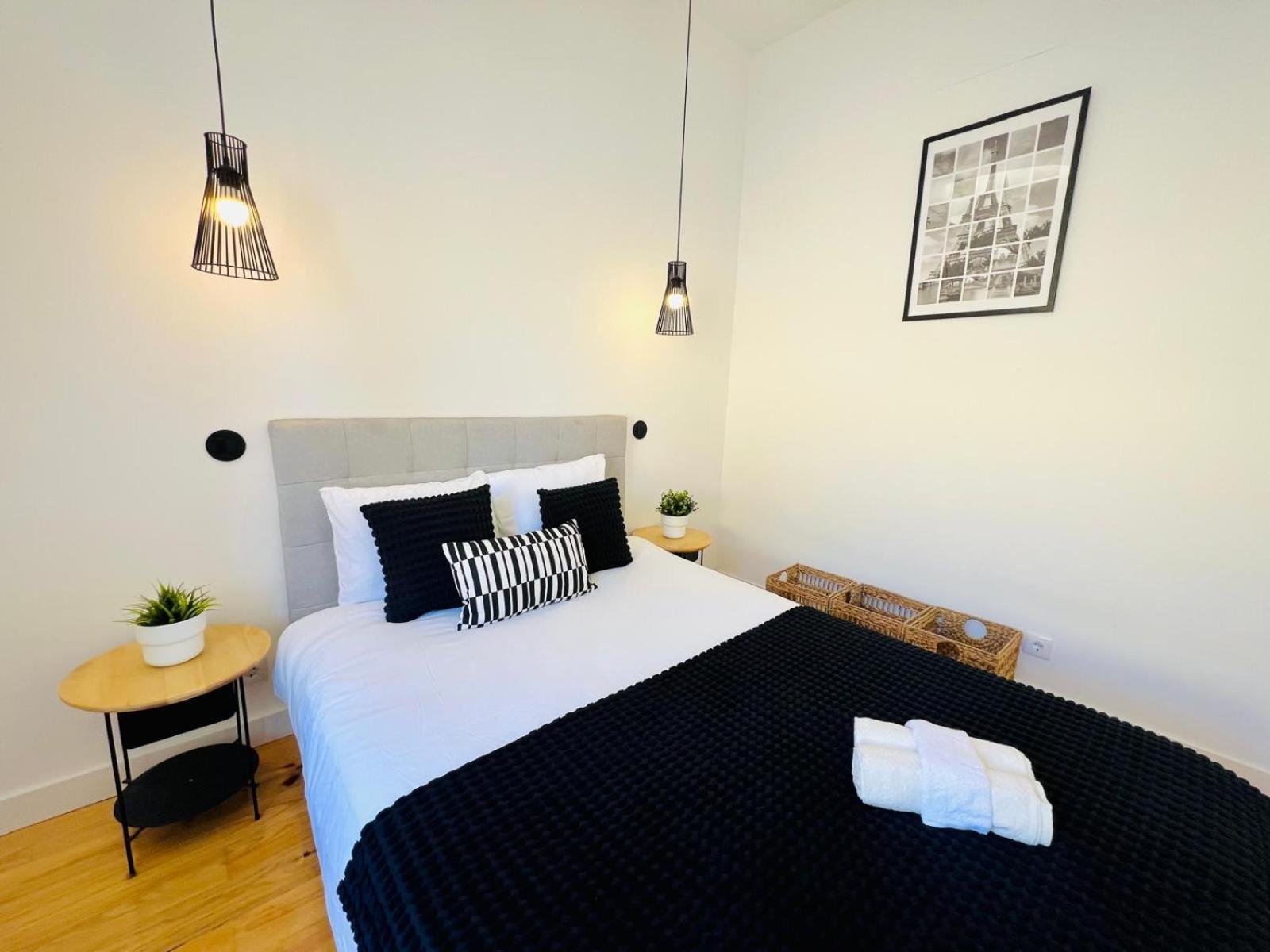 Stylish Flat - For a Memorable Stay in Lisbon view 2