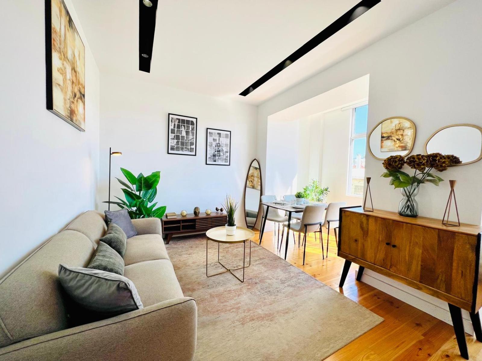 Stylish Flat - For a Memorable Stay in Lisbon view 3