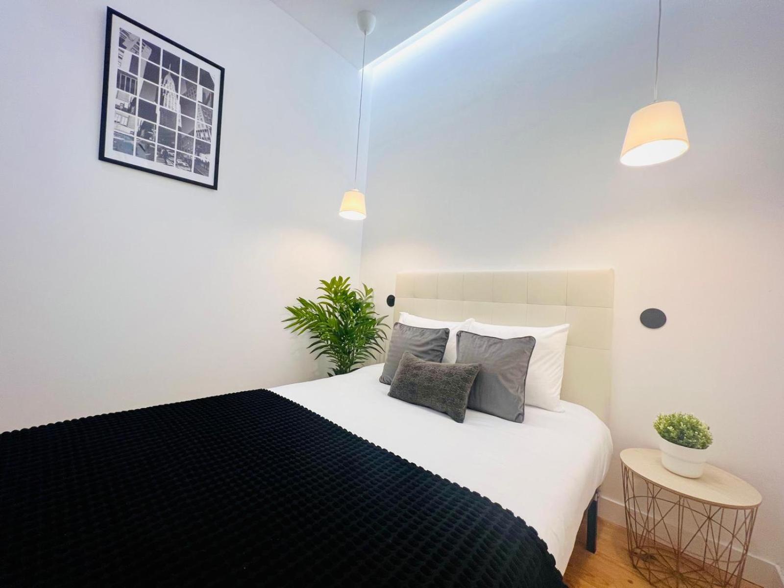 Stylish Flat - For a Memorable Stay in Lisbon view 4