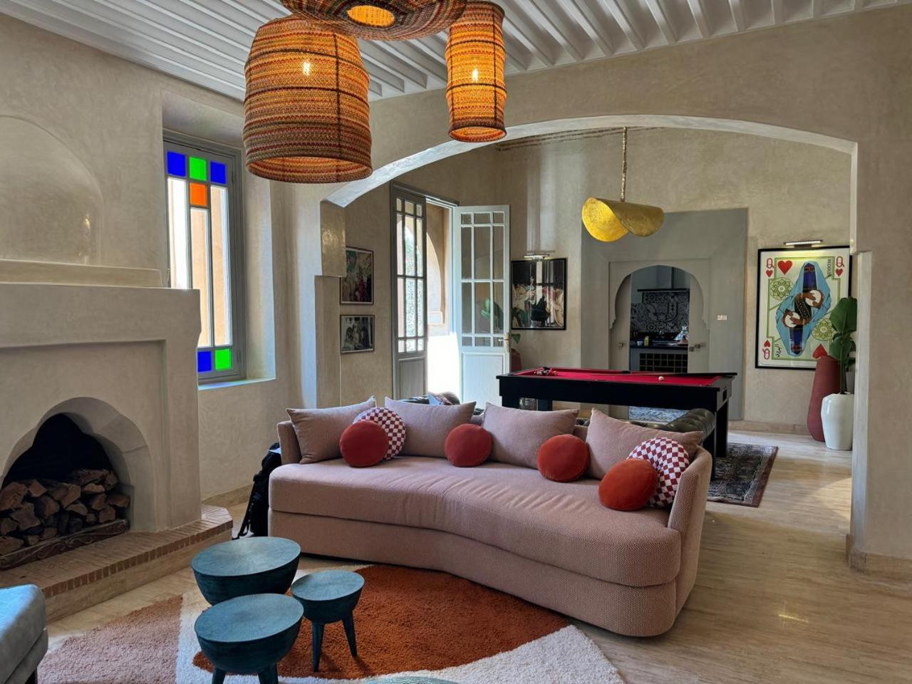 lounge