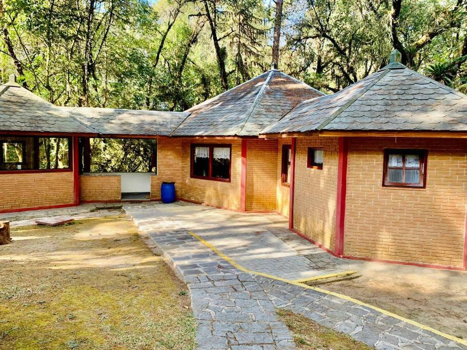 Apartamento encantador e tranquilo com lareira !