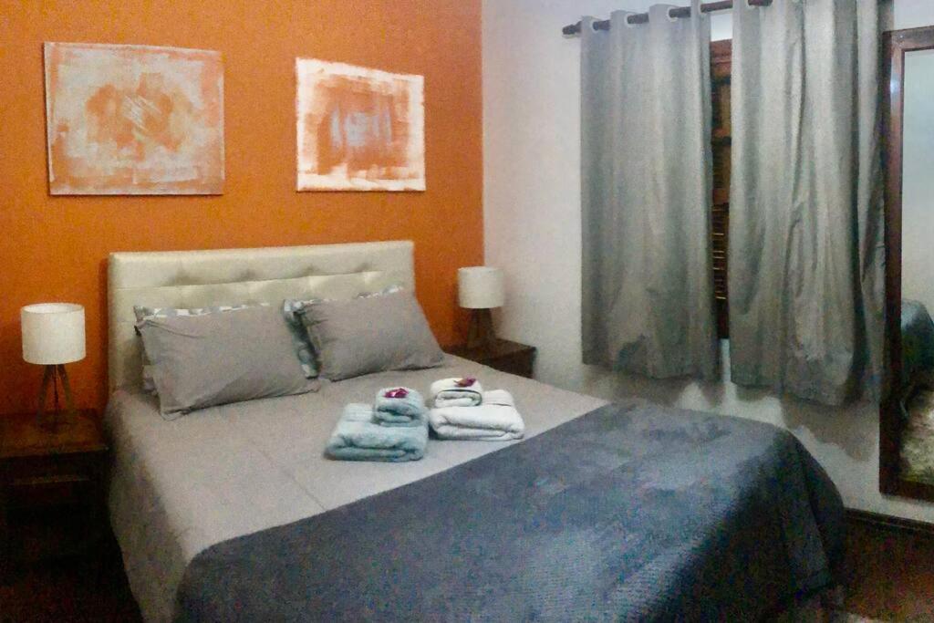 Apartamento encantador e tranquilo com lareira !