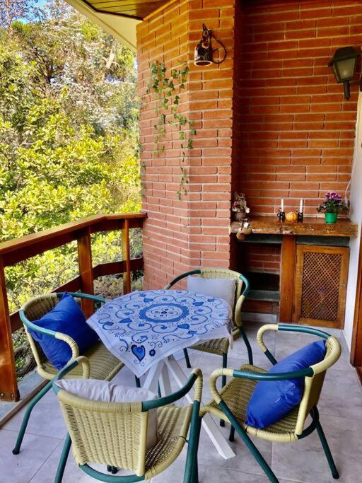 Apartamento encantador e tranquilo com lareira !