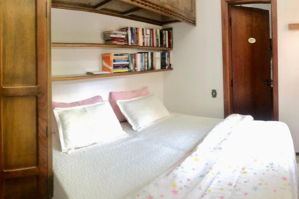 Apartamento encantador e tranquilo com lareira !