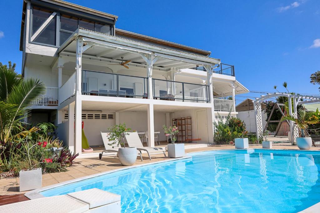 Villa Constellation vue Mer piscine et plage à pied