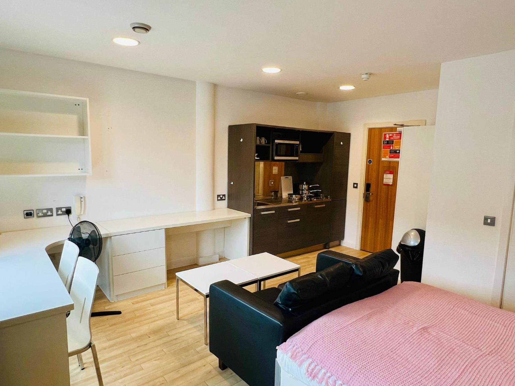 Stuhomes - Arundel House