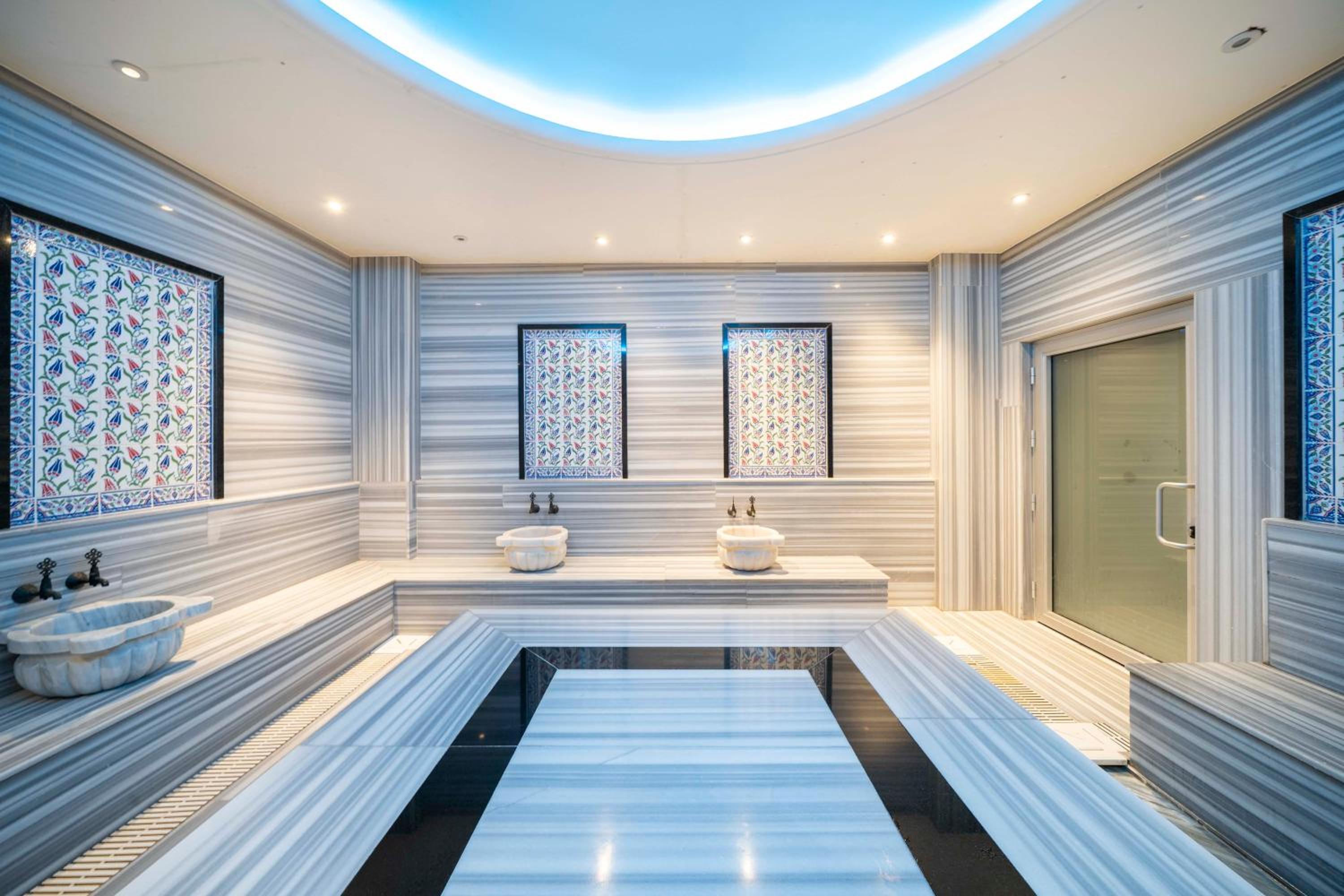 Mogons Exclusive Hotel - Image 31