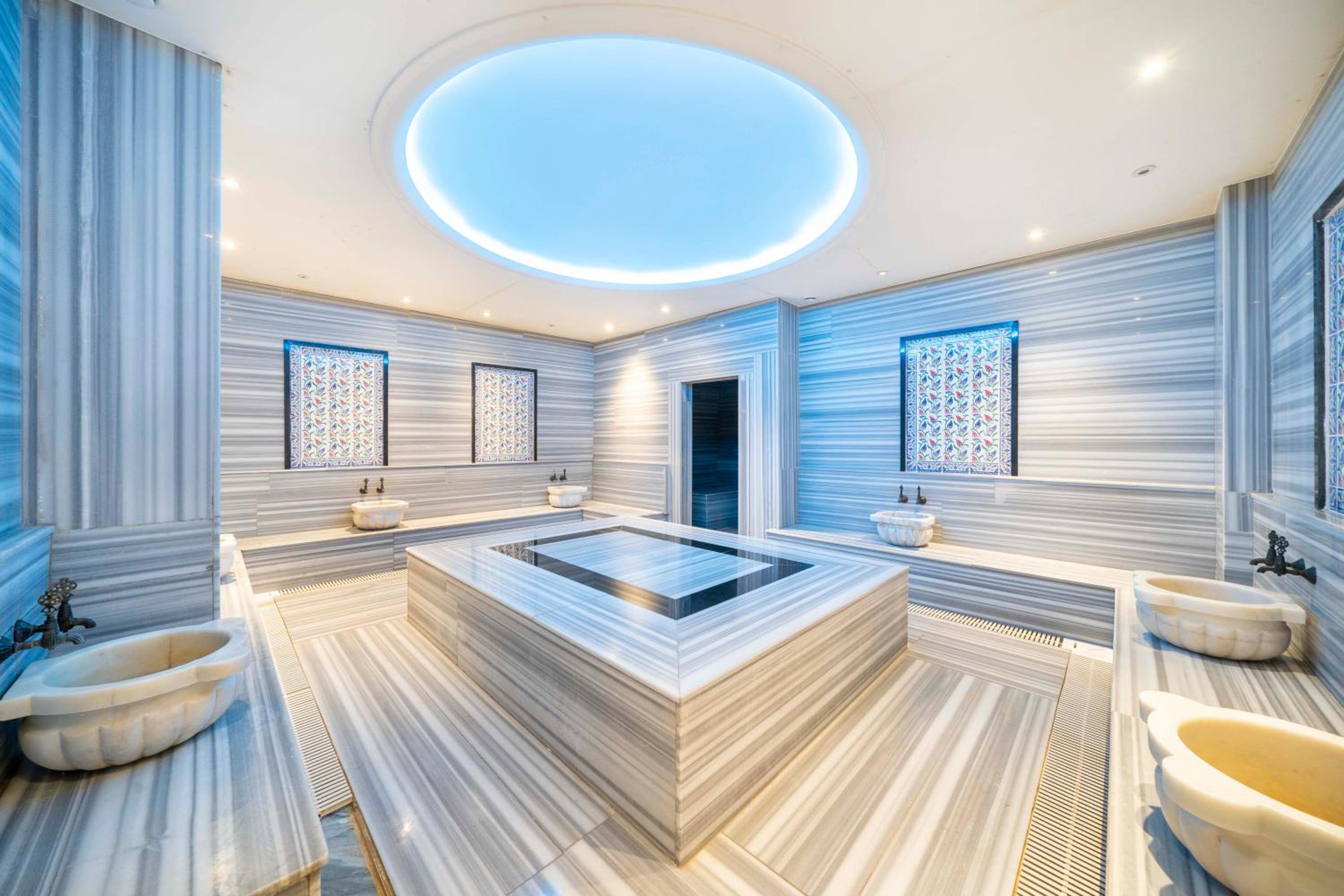 Mogons Exclusive Hotel - Image 30