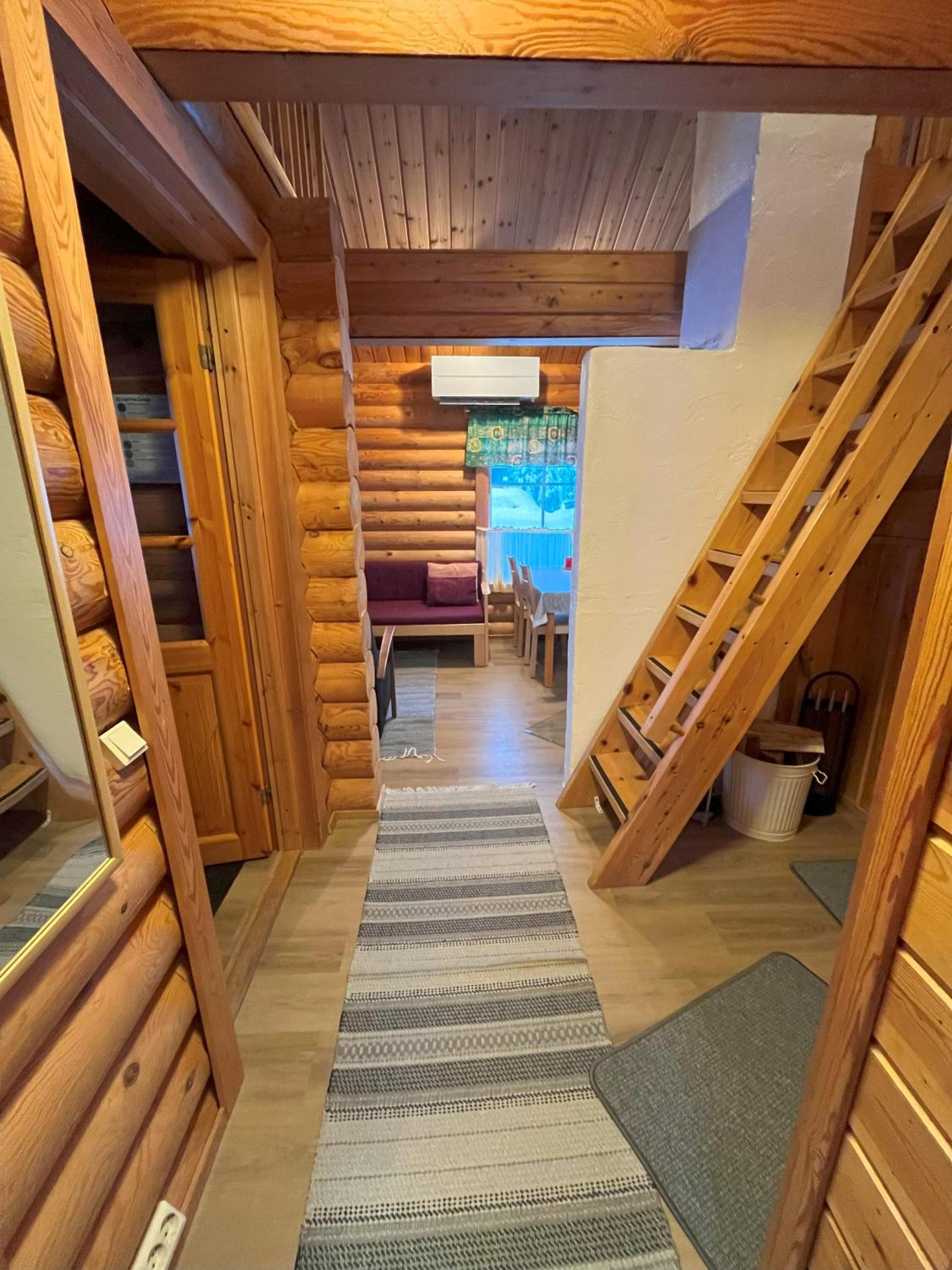 Holiday Apartment Rinnerasti B 3