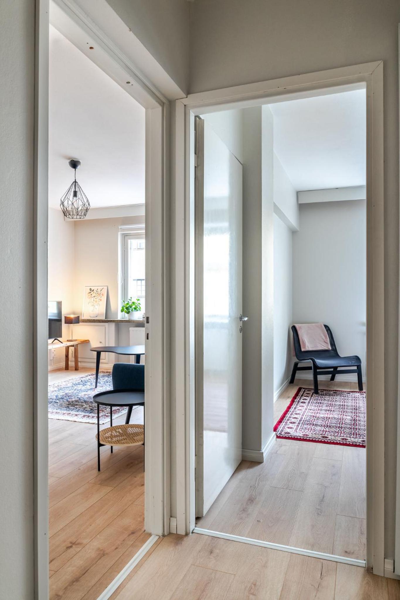 Charming 1BR City Apartment with Great Location