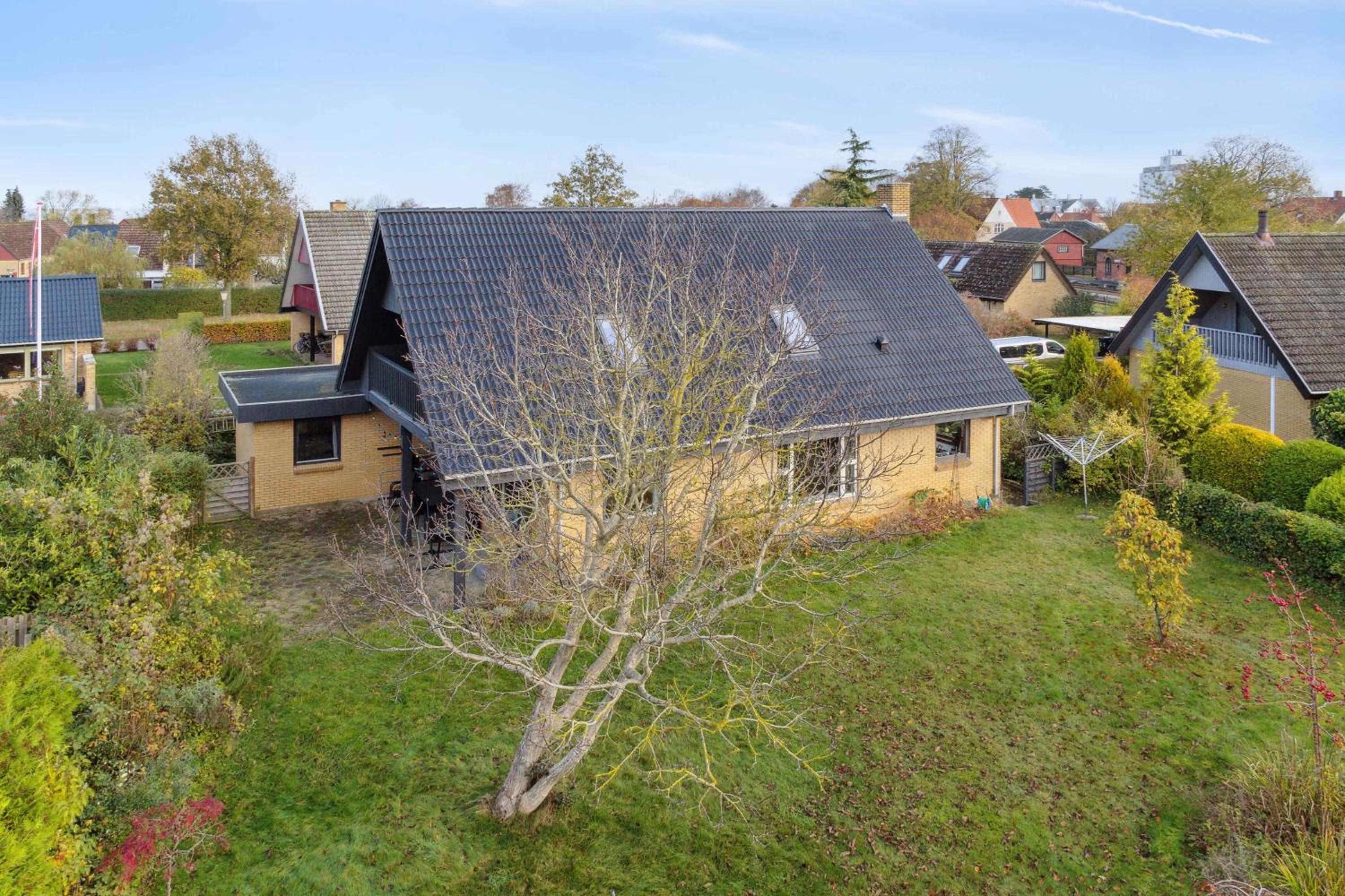 Large Summer House In Bandholm On Lolland