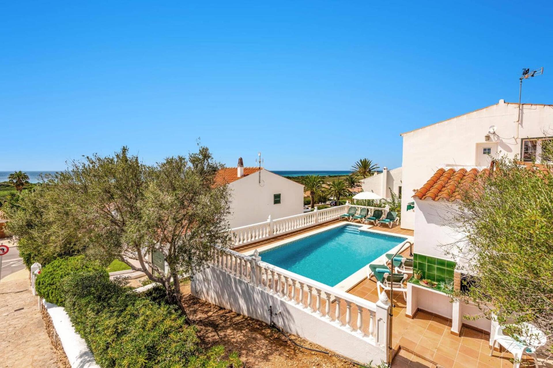 Villa Laurel by Villa Plus