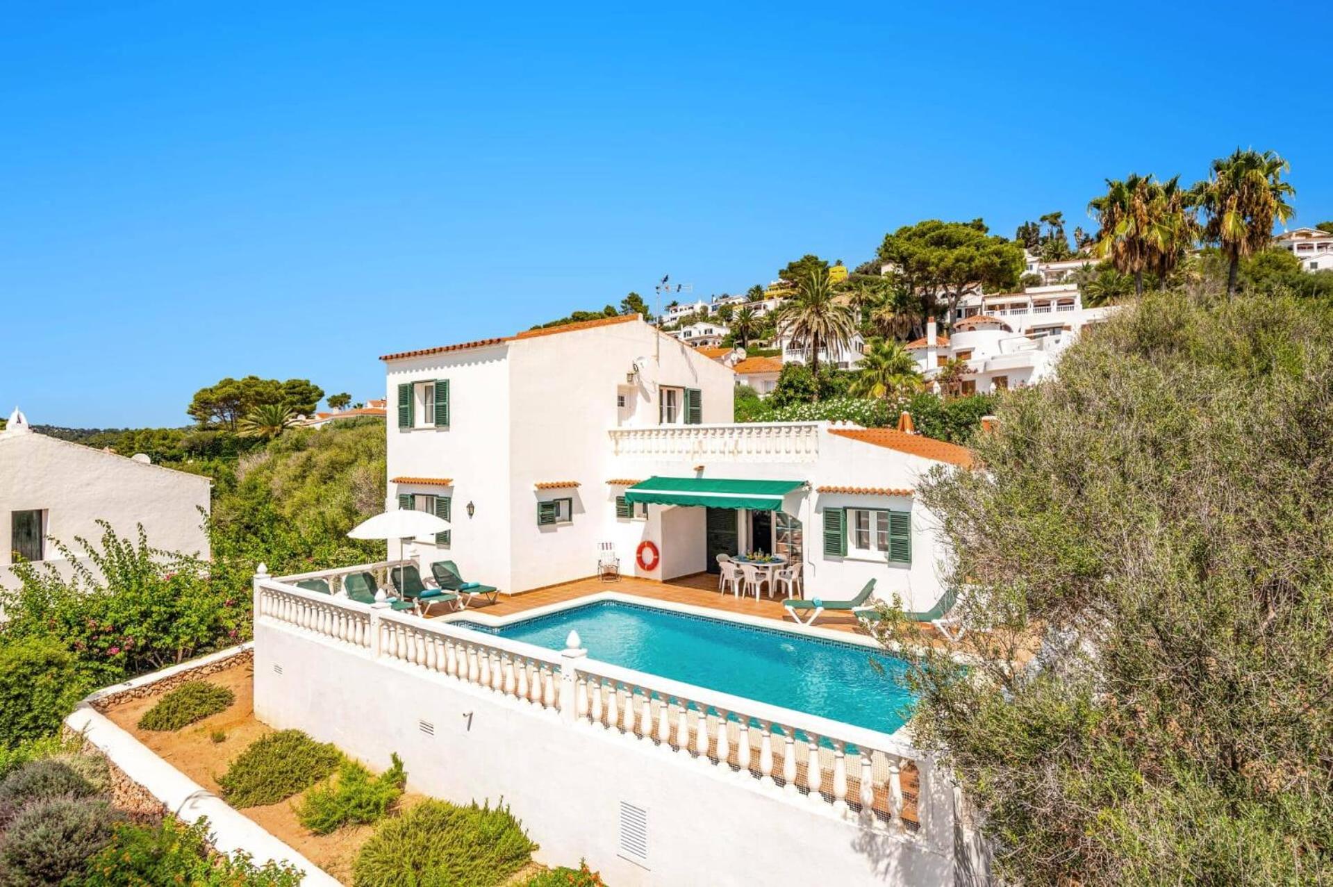 Villa Laurel by Villa Plus