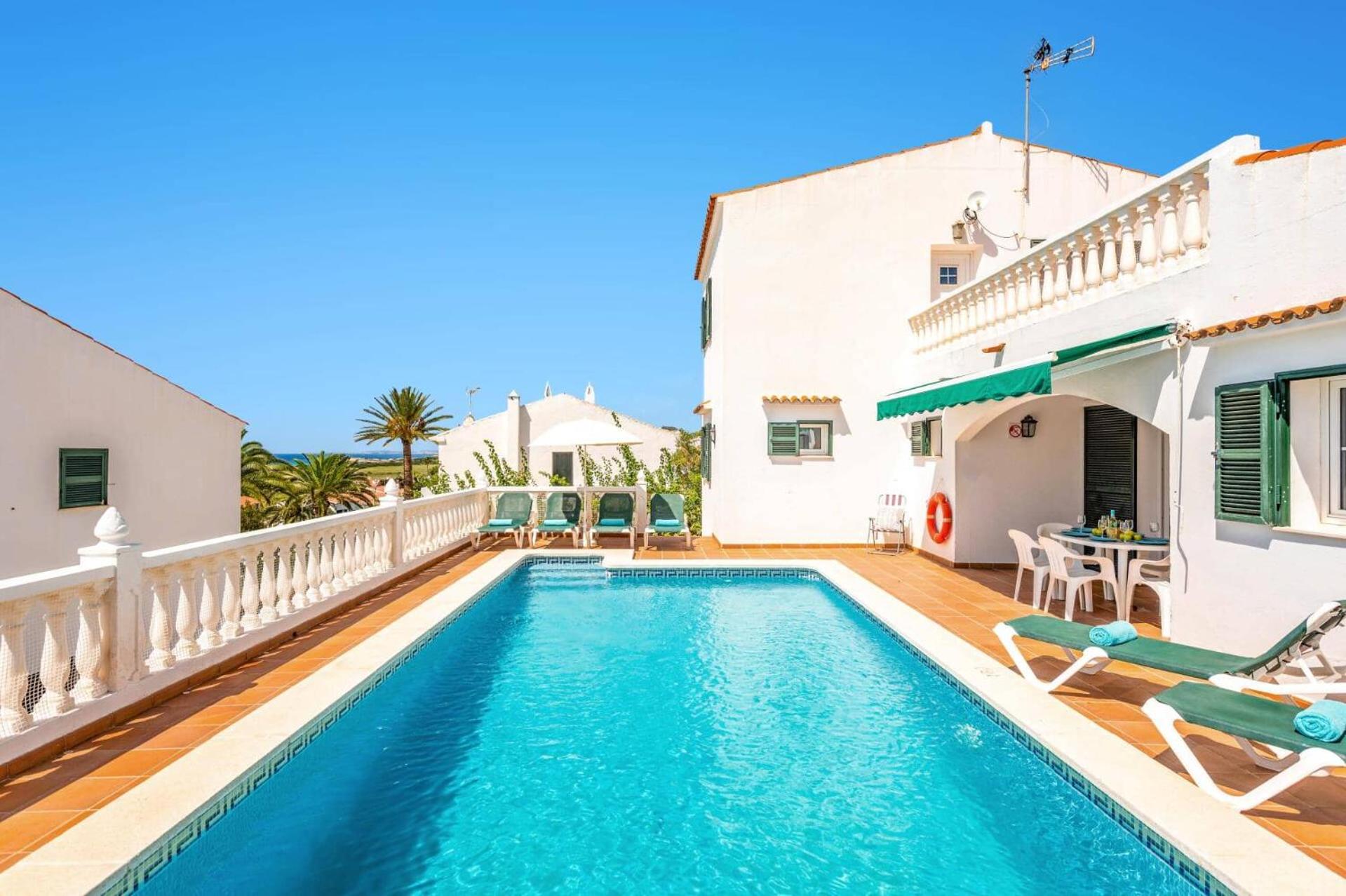 Villa Laurel by Villa Plus