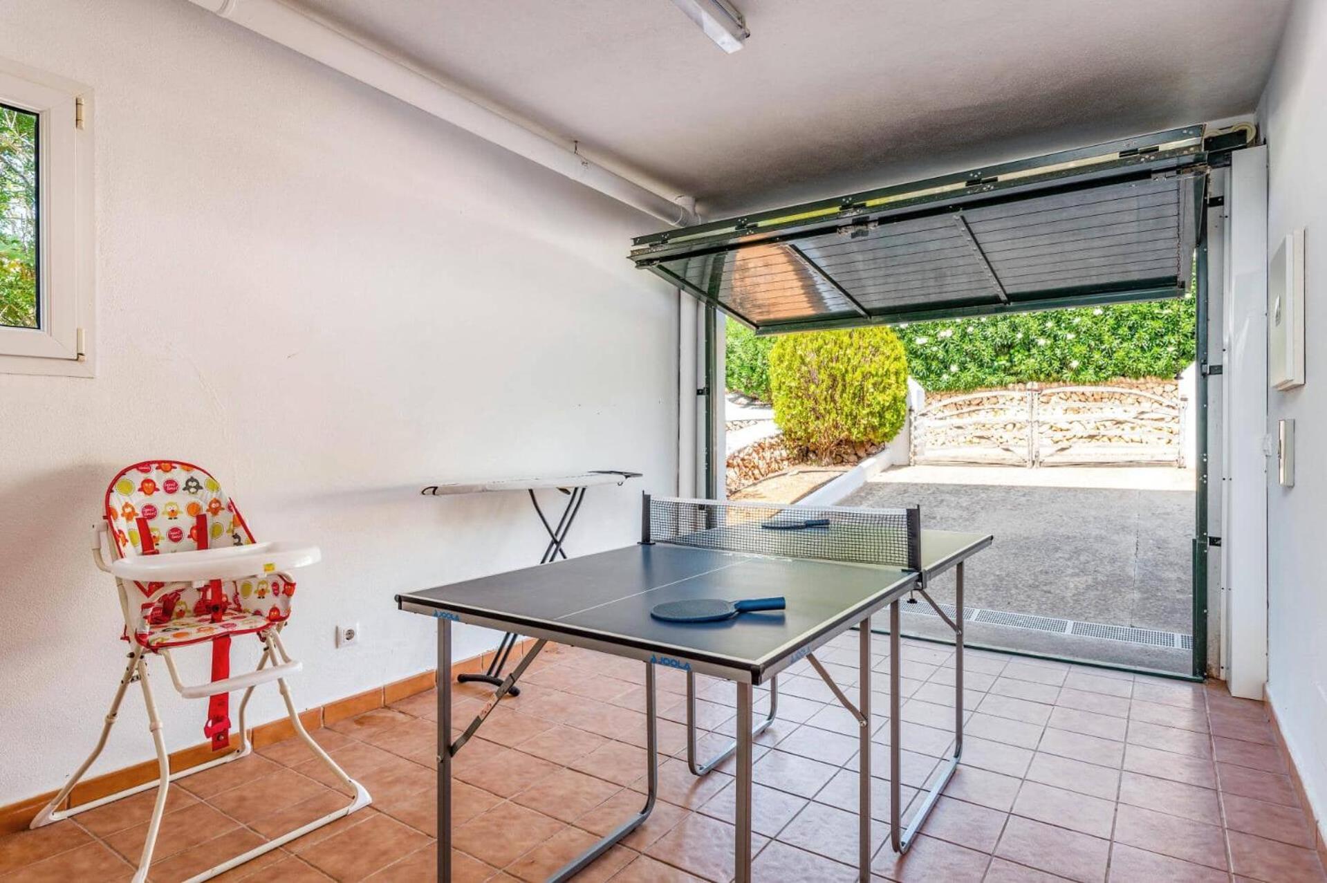 Villa Laurel by Villa Plus