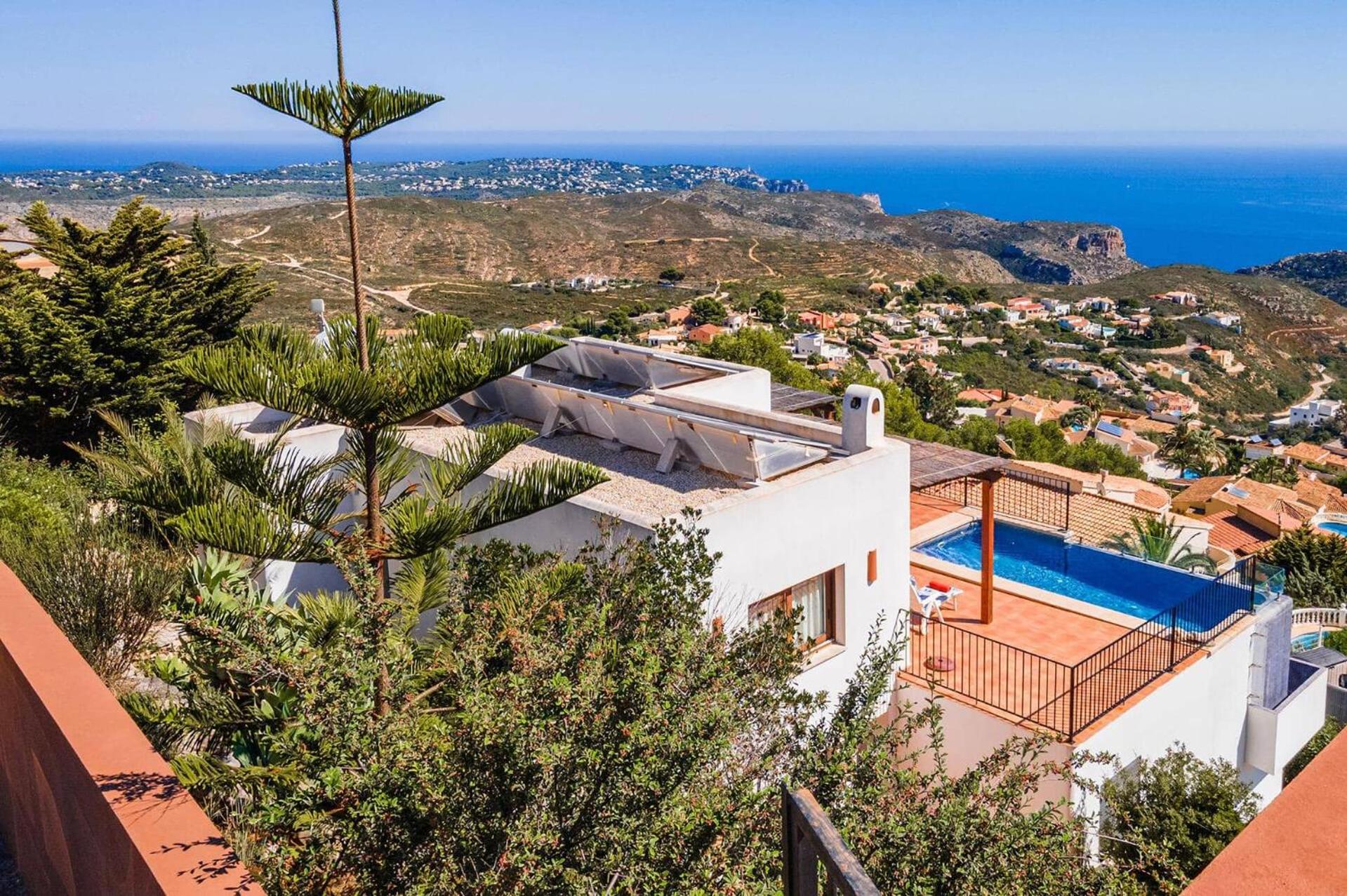 Villa Amanecer by Villa Plus