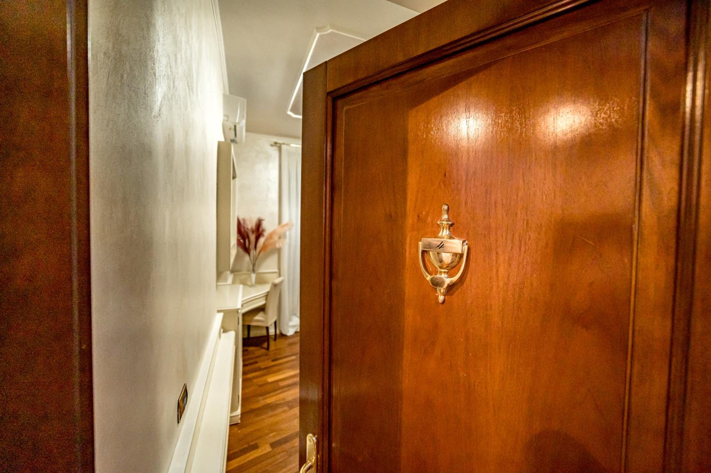 Downtown Luxury B&B - Termini Train Station