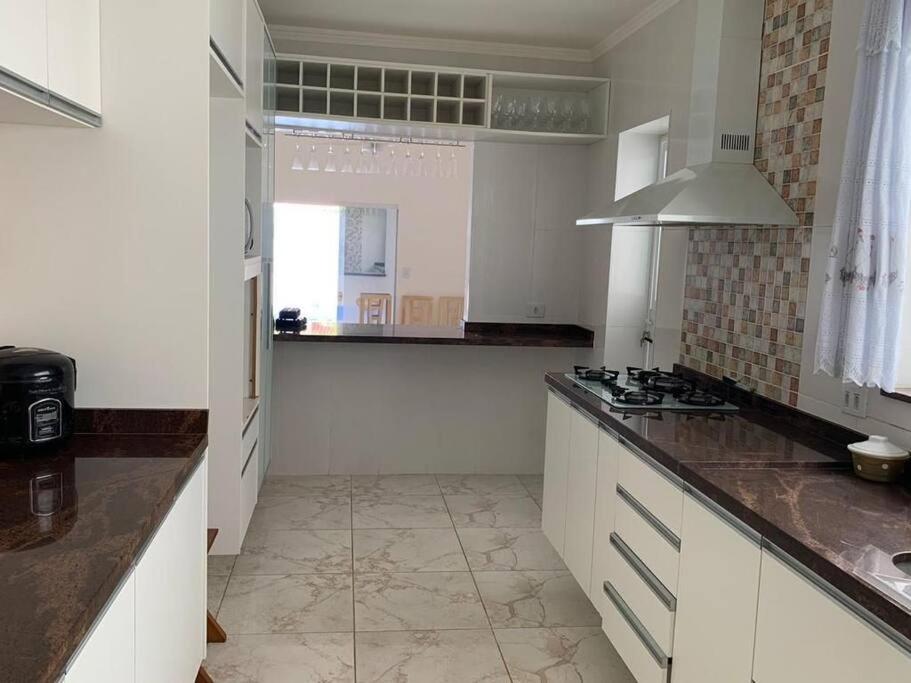 Casa pé na areia Caraguatatuba Praia Tabatinga