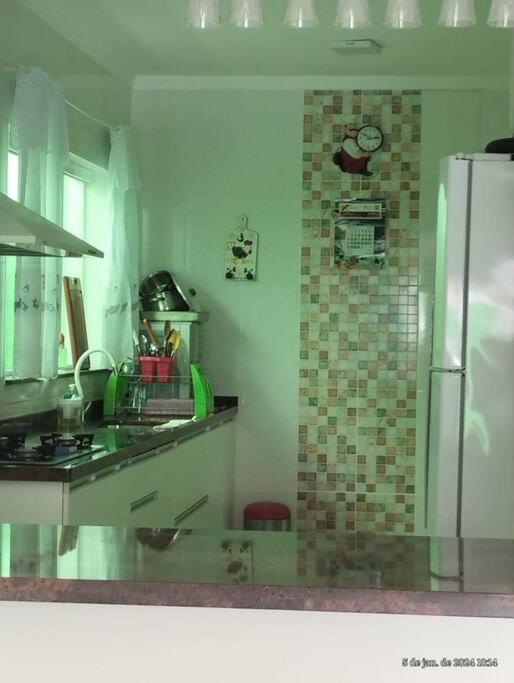 Casa pé na areia Caraguatatuba Praia Tabatinga