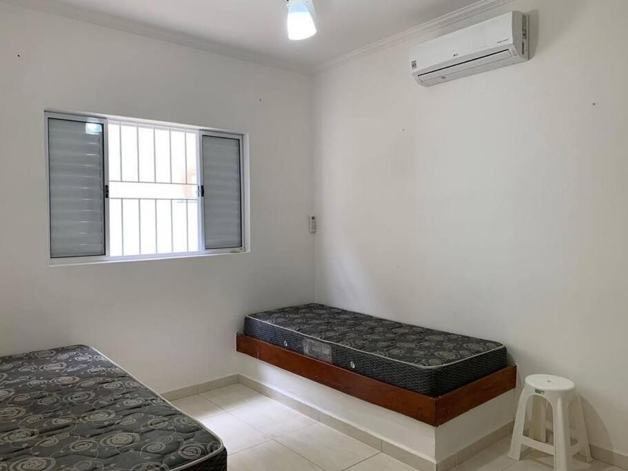 Casa pé na areia Caraguatatuba Praia Tabatinga