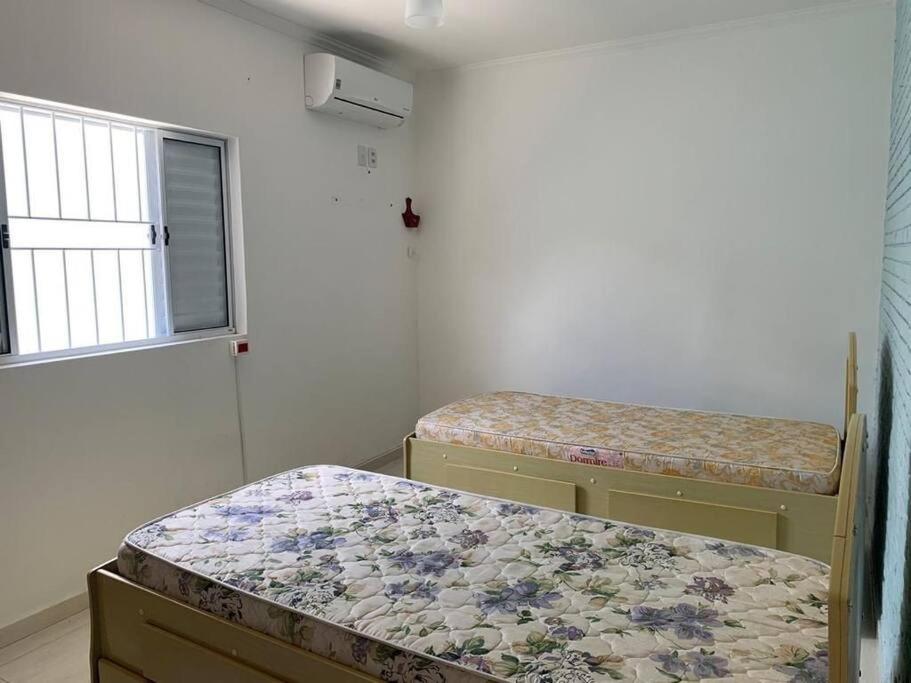 Casa pé na areia Caraguatatuba Praia Tabatinga