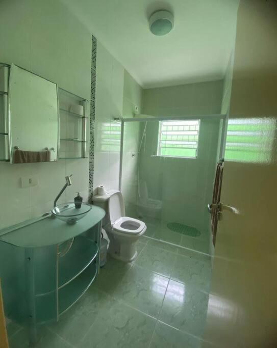 Casa pé na areia Caraguatatuba Praia Tabatinga