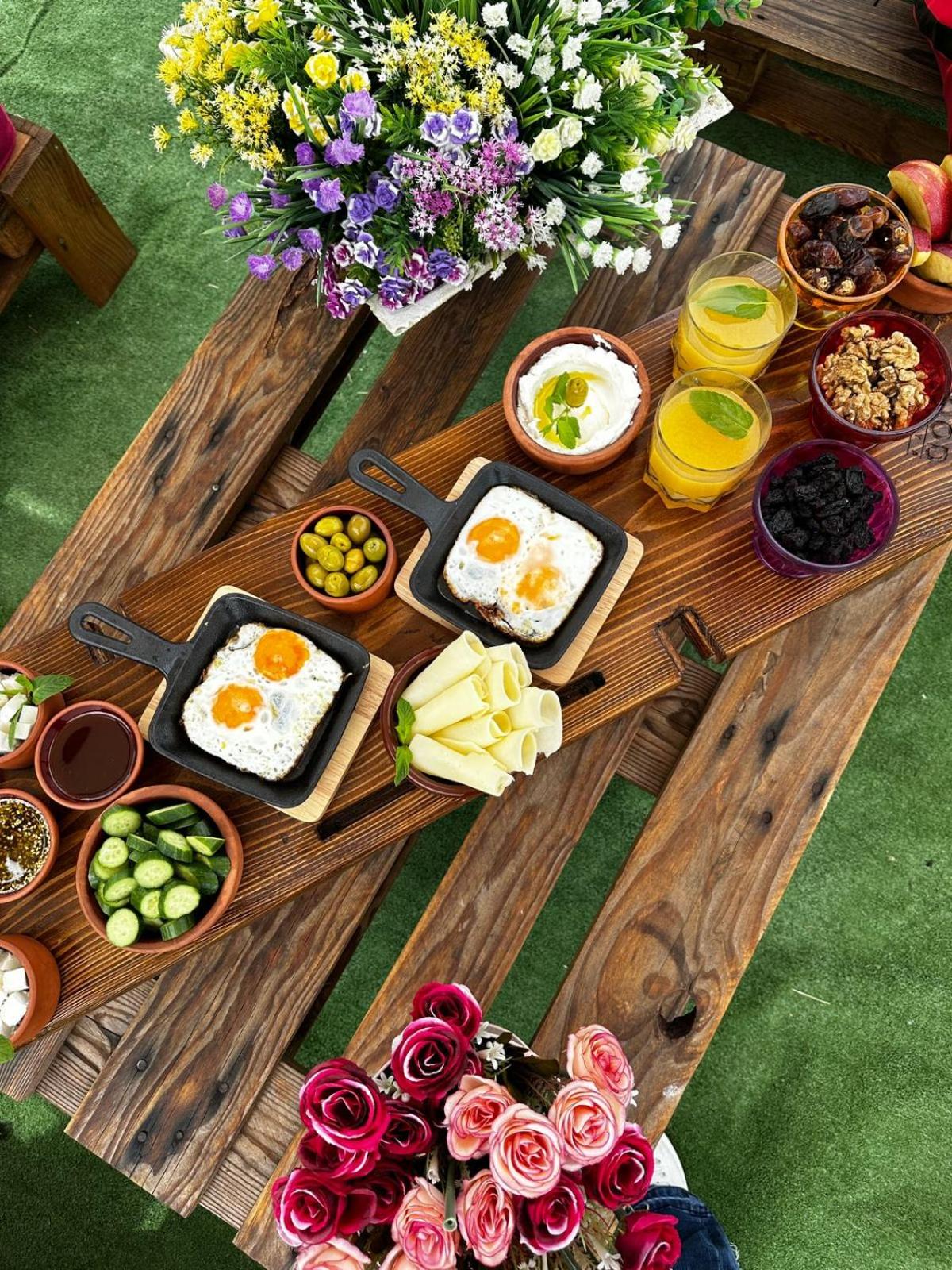 Rokwood faraya