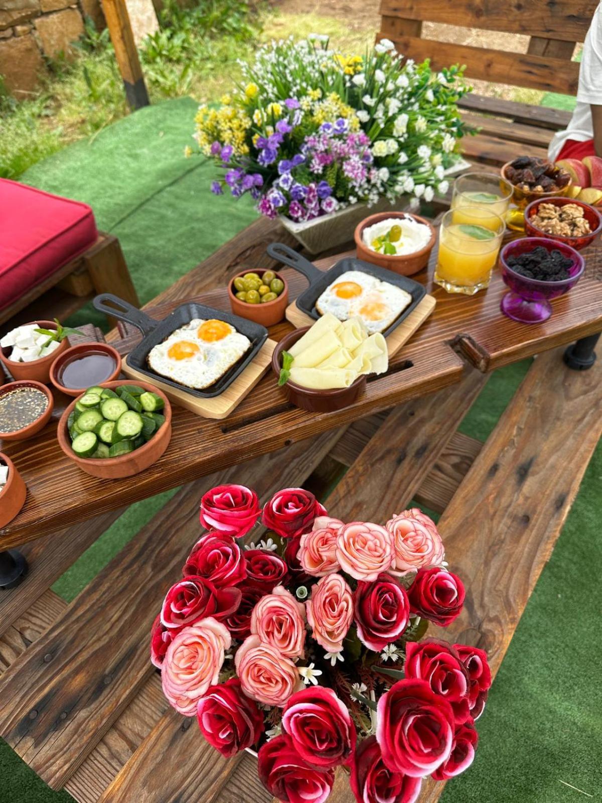 Rokwood faraya